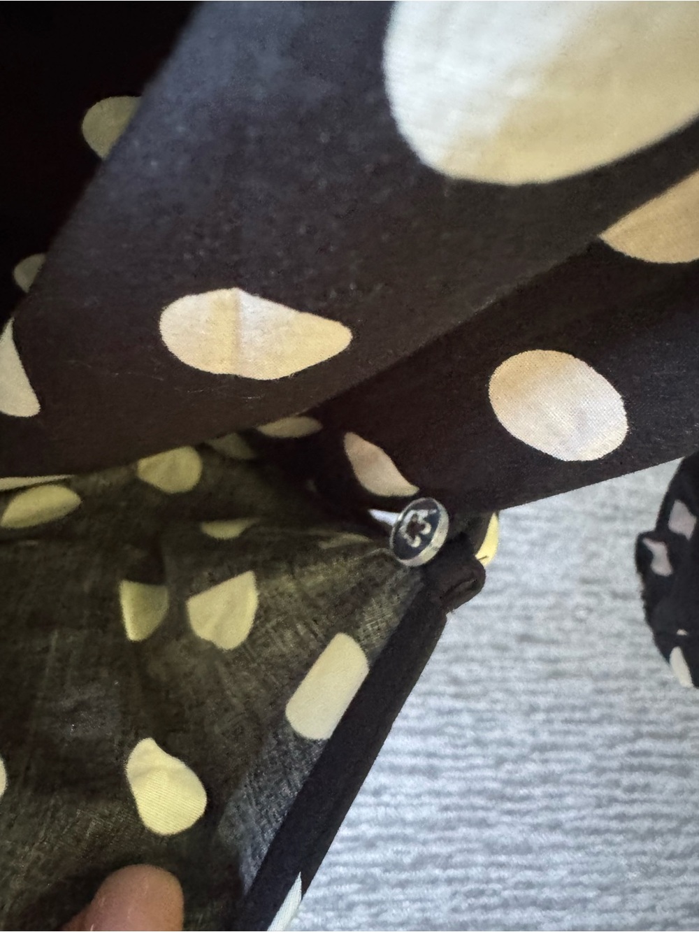 White House Black Market Black & Cream Polka Dot Puff Sleeve Wrap Blouse Sz L - Picture 5 of 12